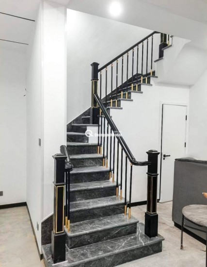 Chính chủ cho thuê Nhà hàng, VP, KD,vỉa hè, 93m2- 4T, Chùa Láng_30 Tr